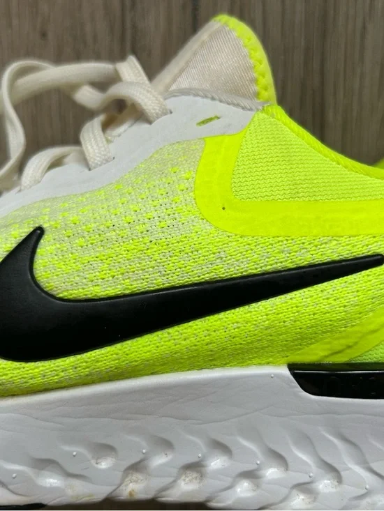 Nike Odyssey React Men Size 11.5. Excellent Cond. Yellow Neon Running Shoe - Picture 5 of 7